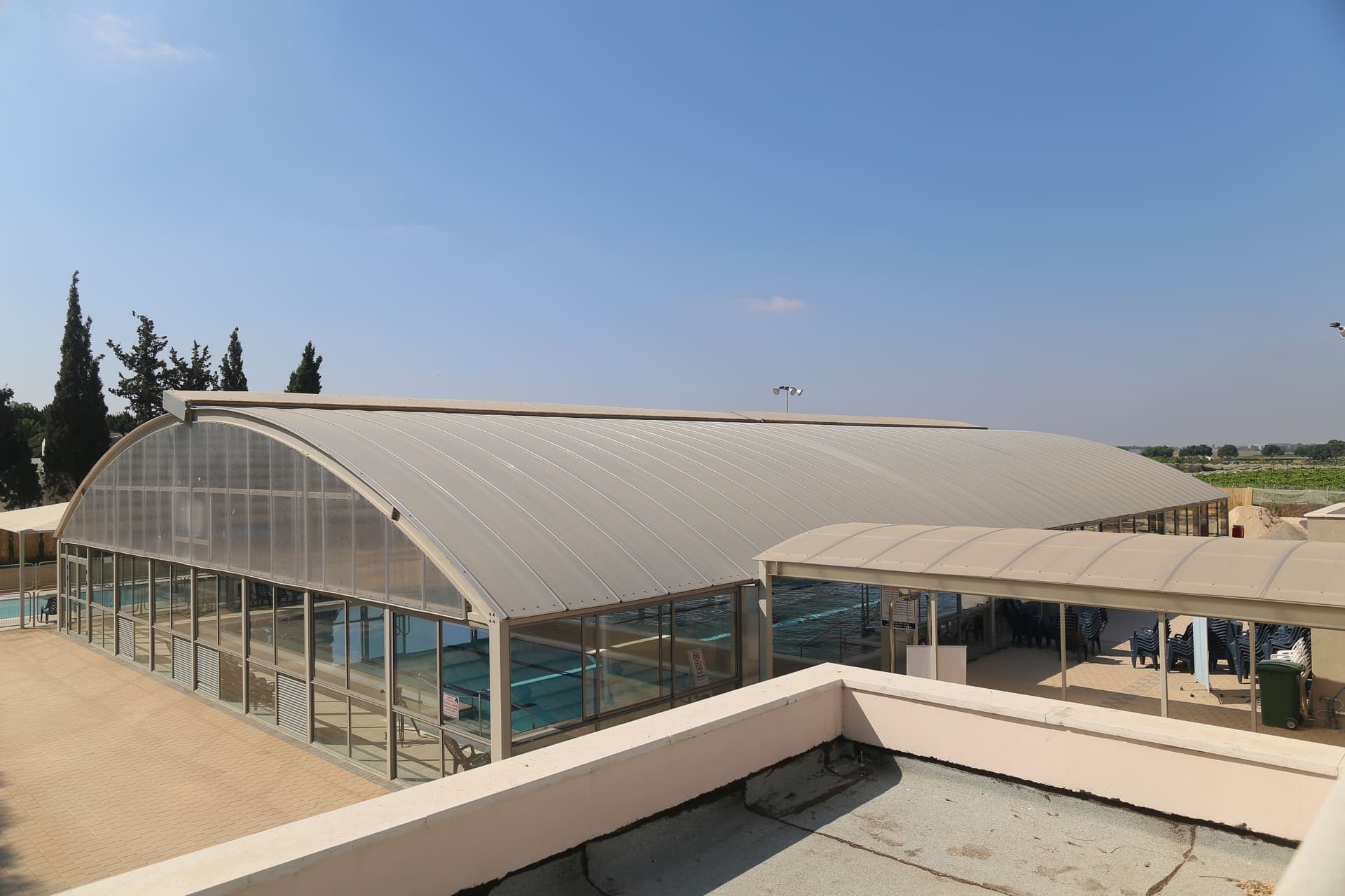 קירוי הבריכה העירונית בערוגות — 8