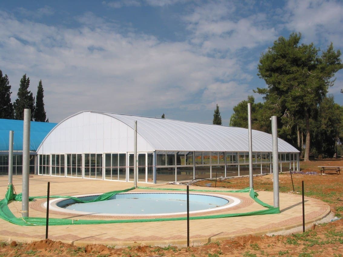 בריכה הידרותרפית גבעת חיים
