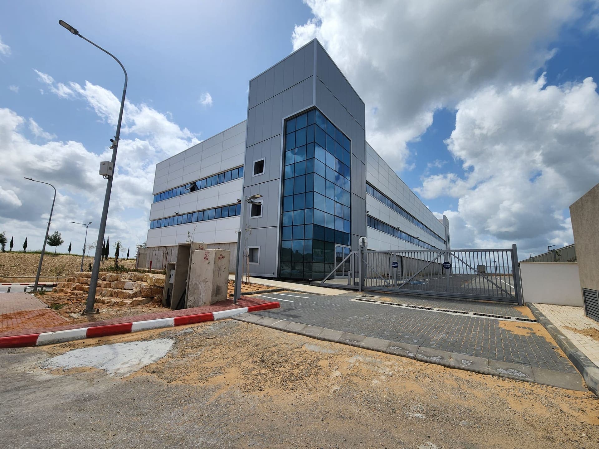 HFD Group Logistics Center